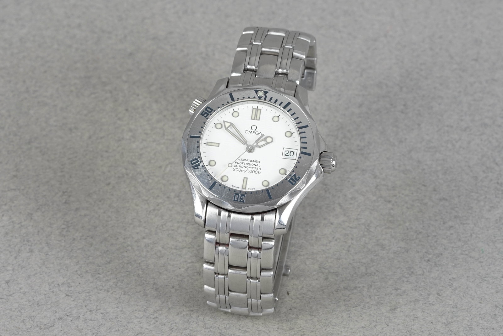 OMEGA SEAMASTER PROFESSIONAL W/ BOX & GUARANTEE CARD REF. 2552.20 (1 of 3)