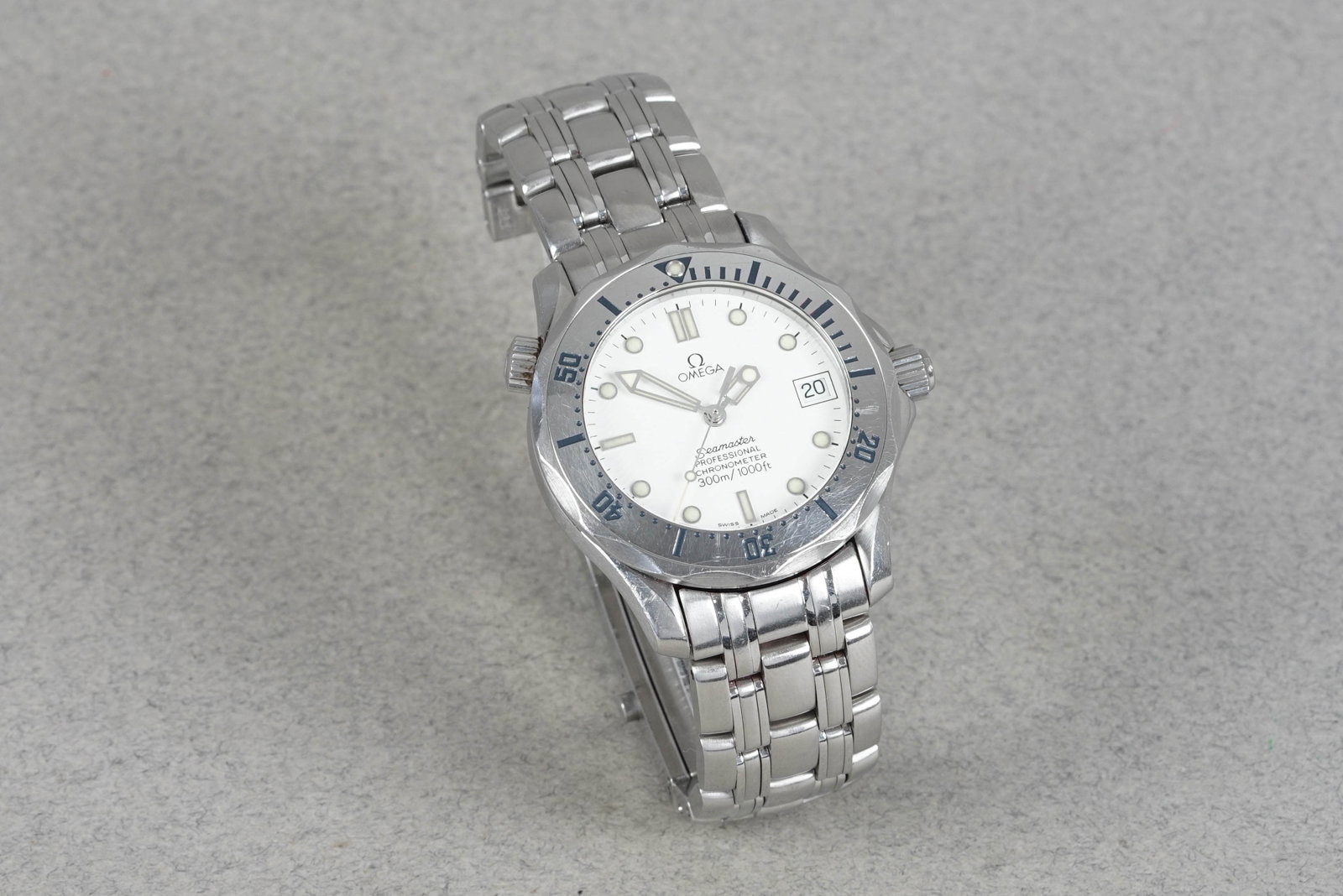 OMEGA SEAMASTER PROFESSIONAL W/ BOX & GUARANTEE CARD REF. 2552.20 - 2