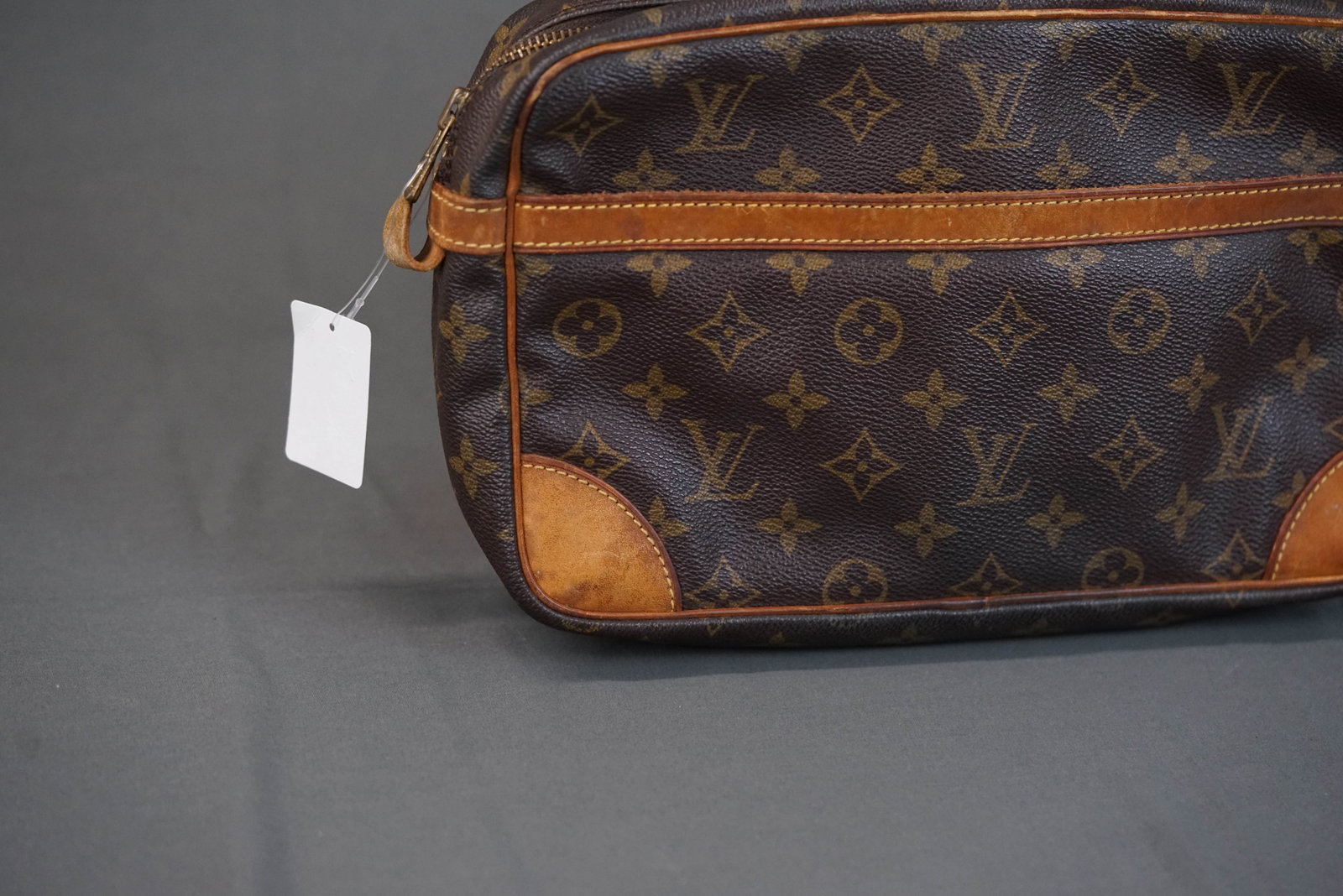 LOUIS VUITTON EPI POCHETTE CLUTCH BAG M52618 MI873 - 4
