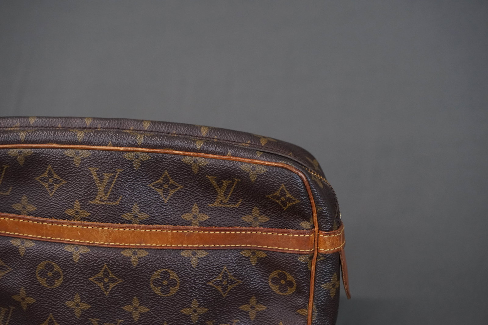 LOUIS VUITTON EPI POCHETTE CLUTCH BAG M52618 MI873 - 5