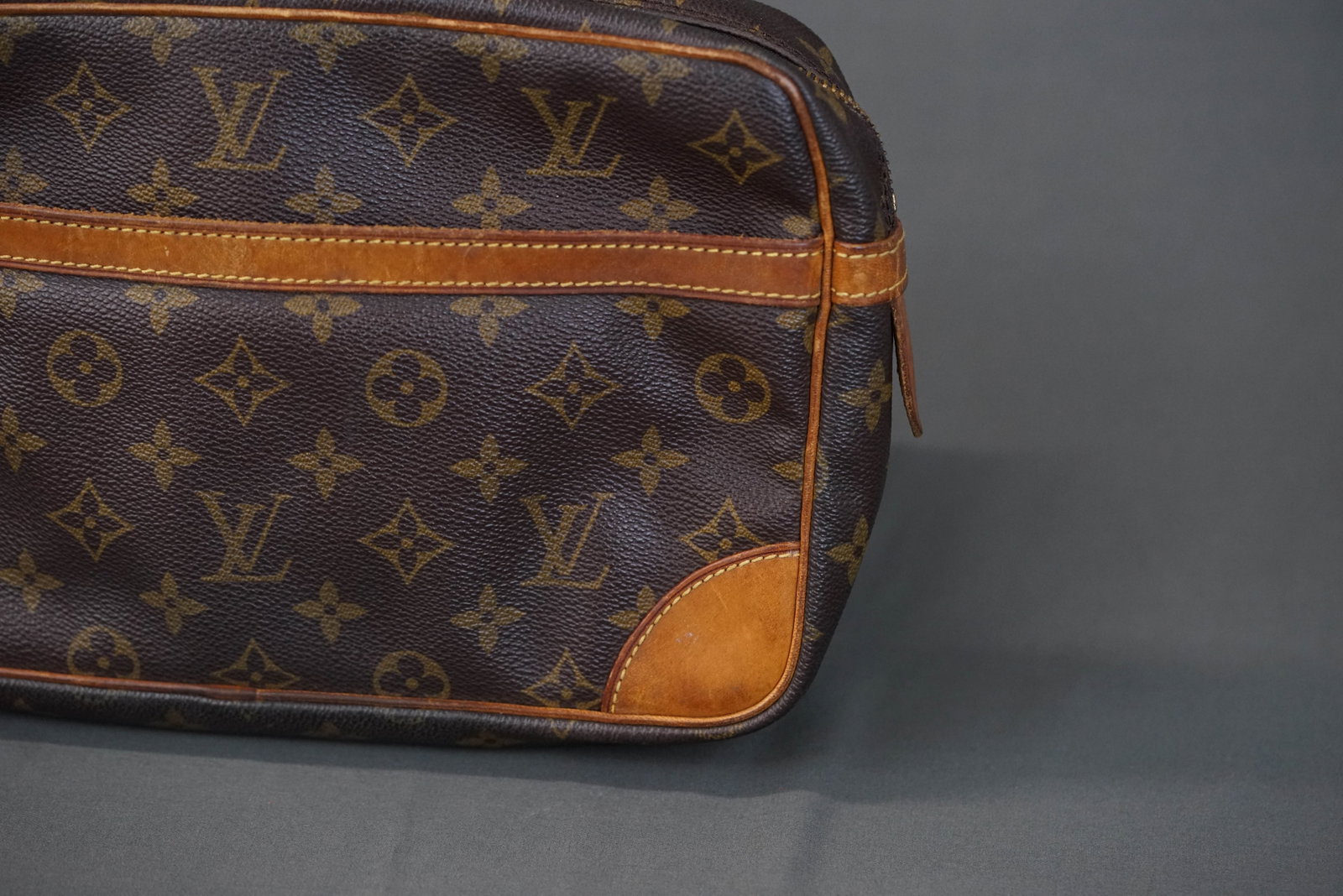 LOUIS VUITTON EPI POCHETTE CLUTCH BAG M52618 MI873 - 6