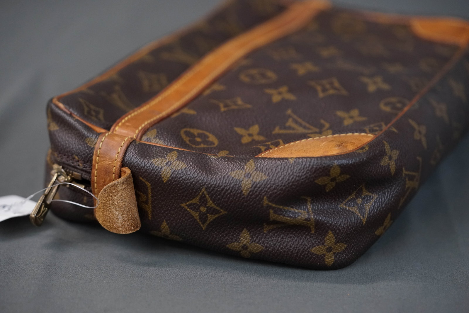 LOUIS VUITTON EPI POCHETTE CLUTCH BAG M52618 MI873 - 8