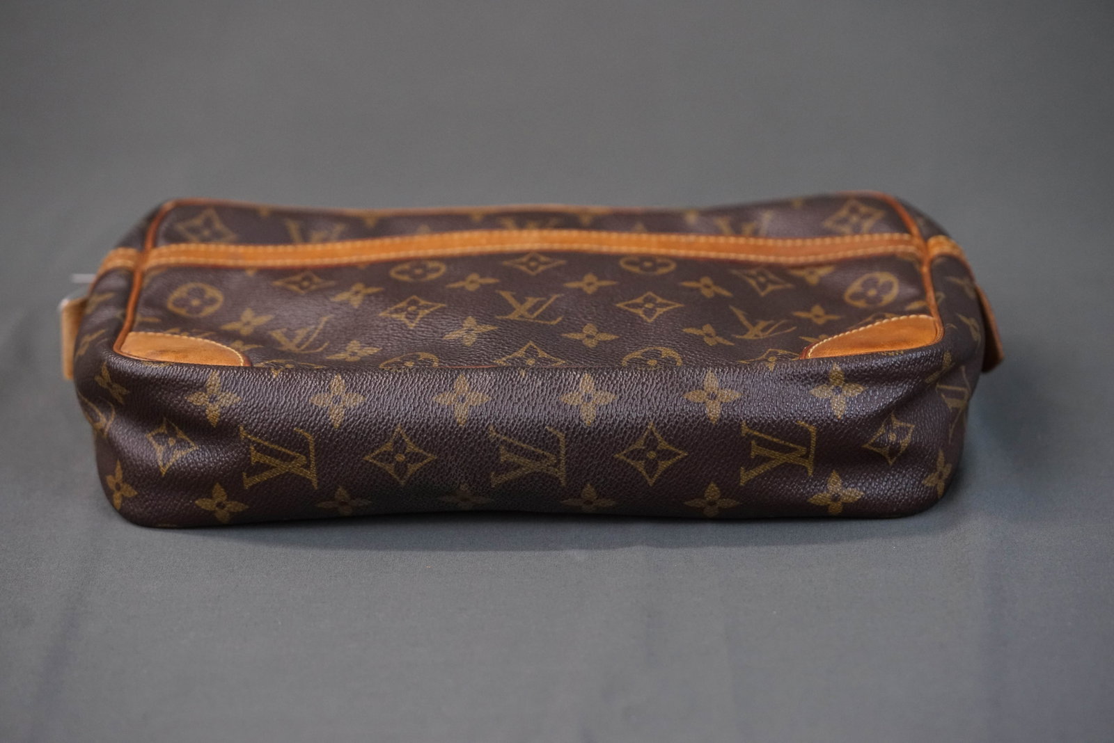 LOUIS VUITTON EPI POCHETTE CLUTCH BAG M52618 MI873 - 9