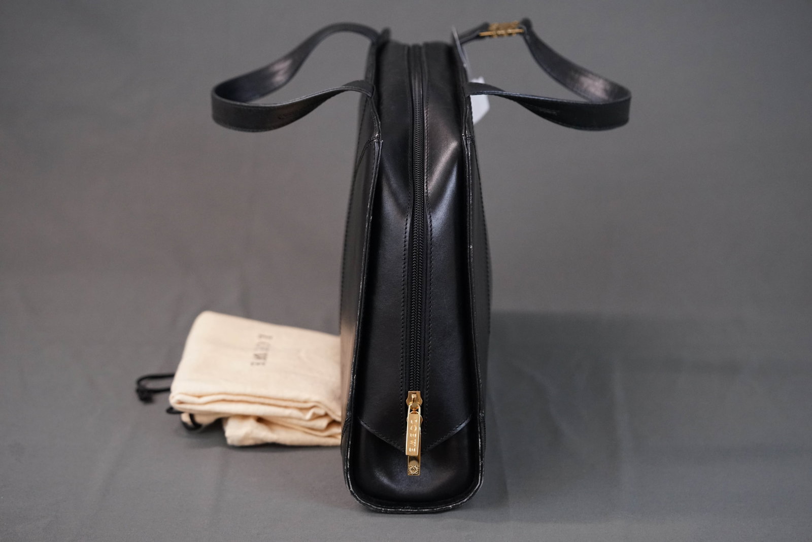 LOEWE ANAGRAM BLACK LEATHER HANDBAG - 8
