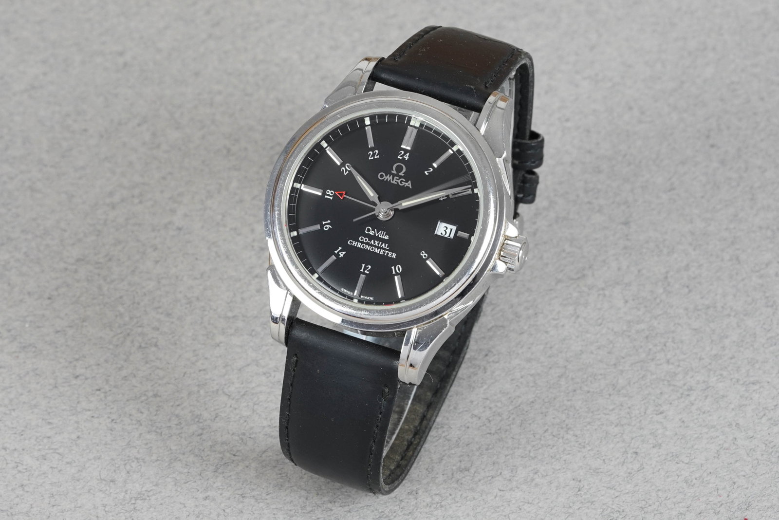 OMEGA DE VILLE CO-AXIAL CHRONOMETER DATE WRISTWATCH: OMEGA DE VILLE CO-AXIAL CHRONOMETER DATE WRISTWATCH DIAL: Dial with applied indices, date window, hands with Lume CASE: 39mm stainless steel, screw-down case back, Chronometer certified MOVEMENT:
