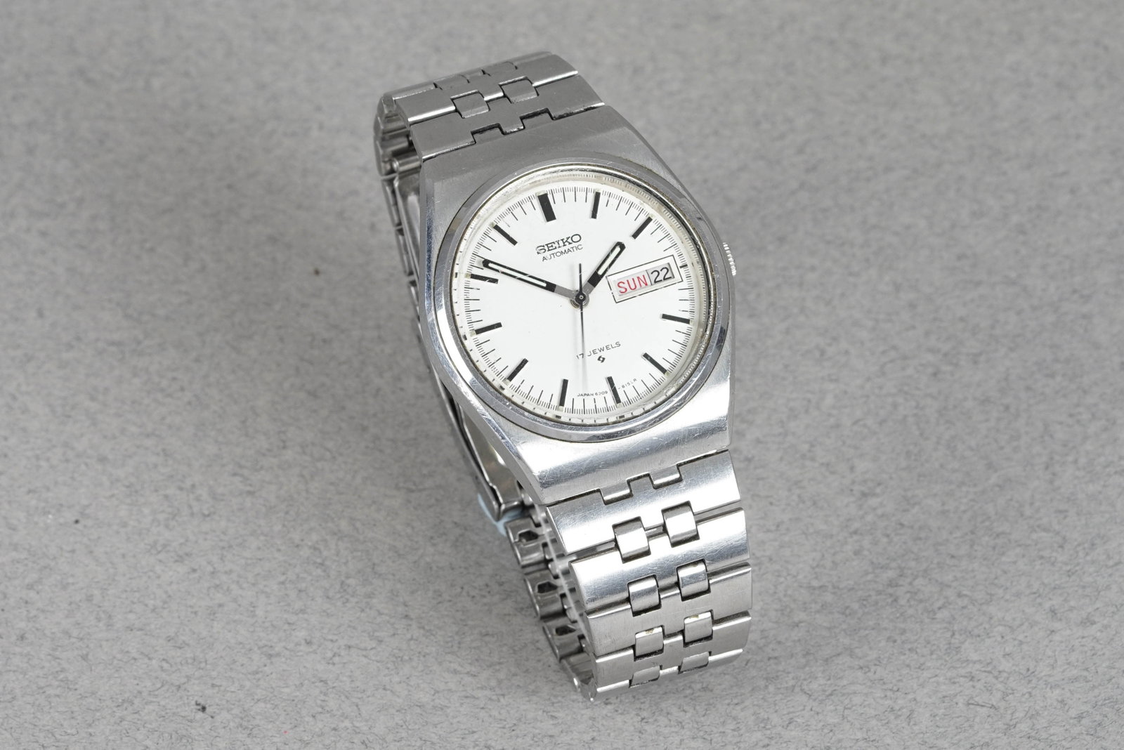 SEIKO AUTOMATIC DAY DATE REF. 6309-8120 - 2