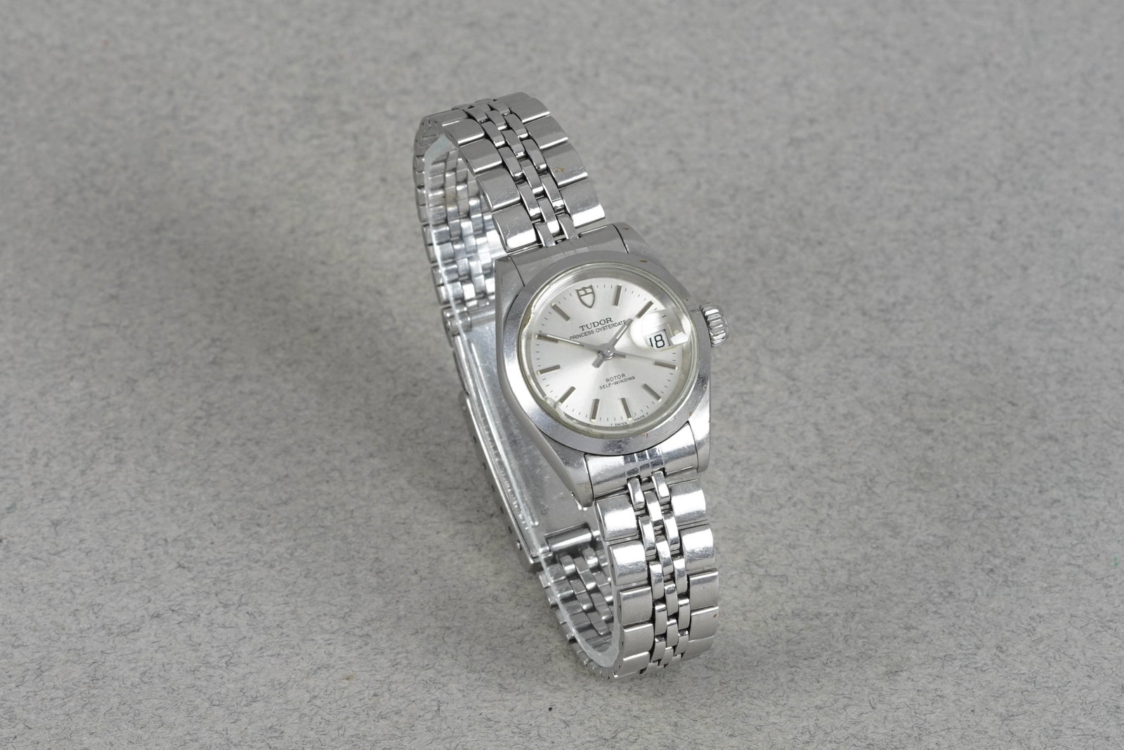 TUDOR PRINCESS OYSTERDATE AUTOMATIC W/ BOX REF. 92400N - 3