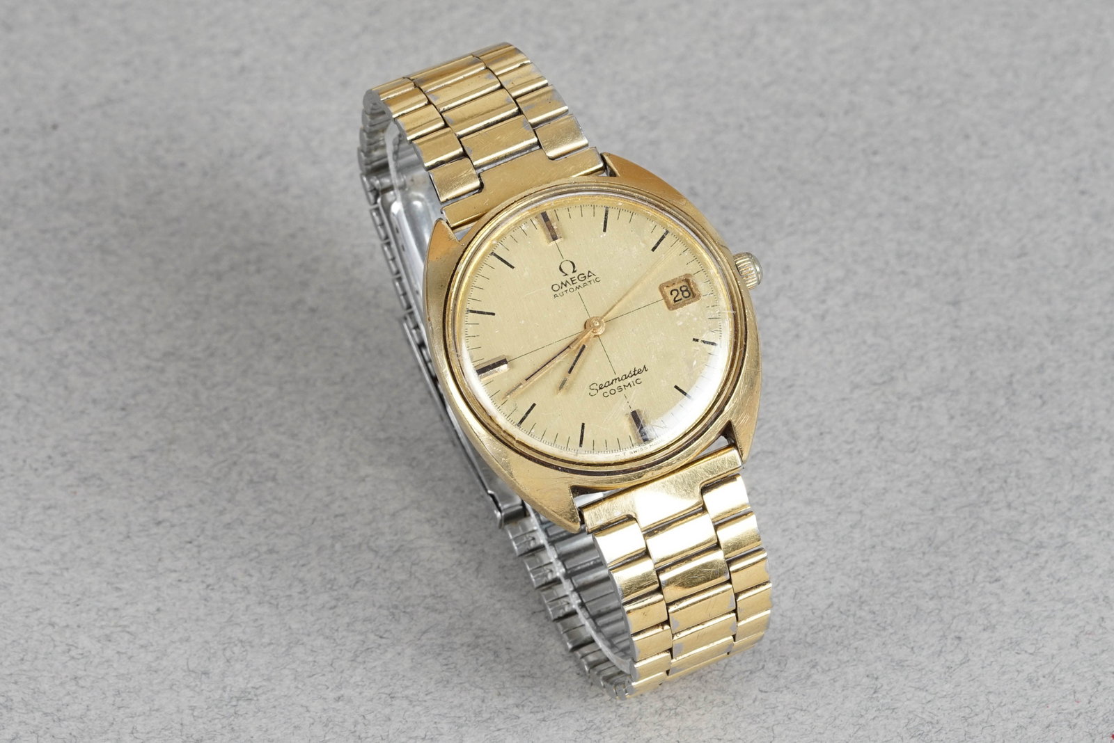 OMEGA SEAMASTER COSMIC DATE GOLD PLATED - 2
