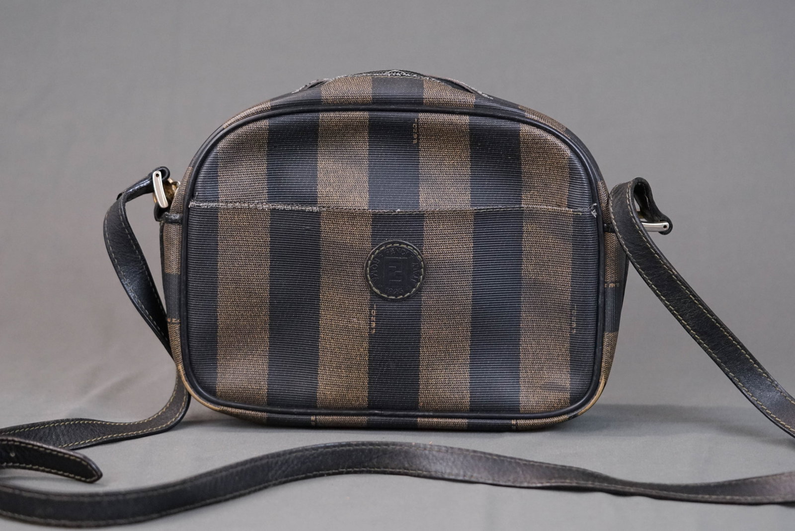 FENDI PECAN TWO TONE SHOULDER BAG (1 of 9)