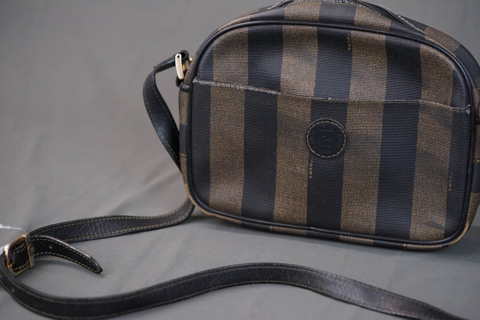 FENDI PECAN TWO TONE SHOULDER BAG - 3