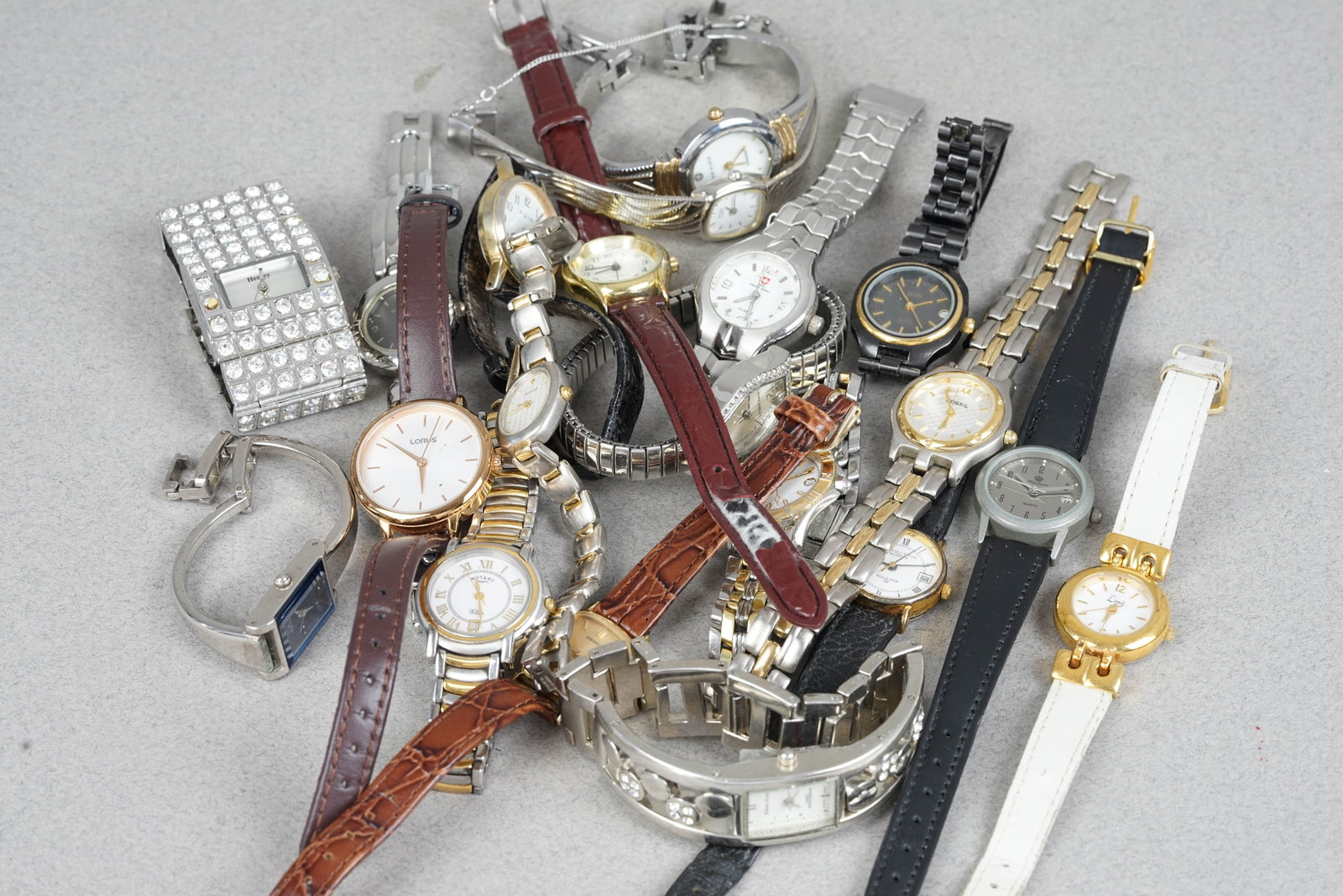 BAG OF 21 MIXED WATCHES (1 of 1)