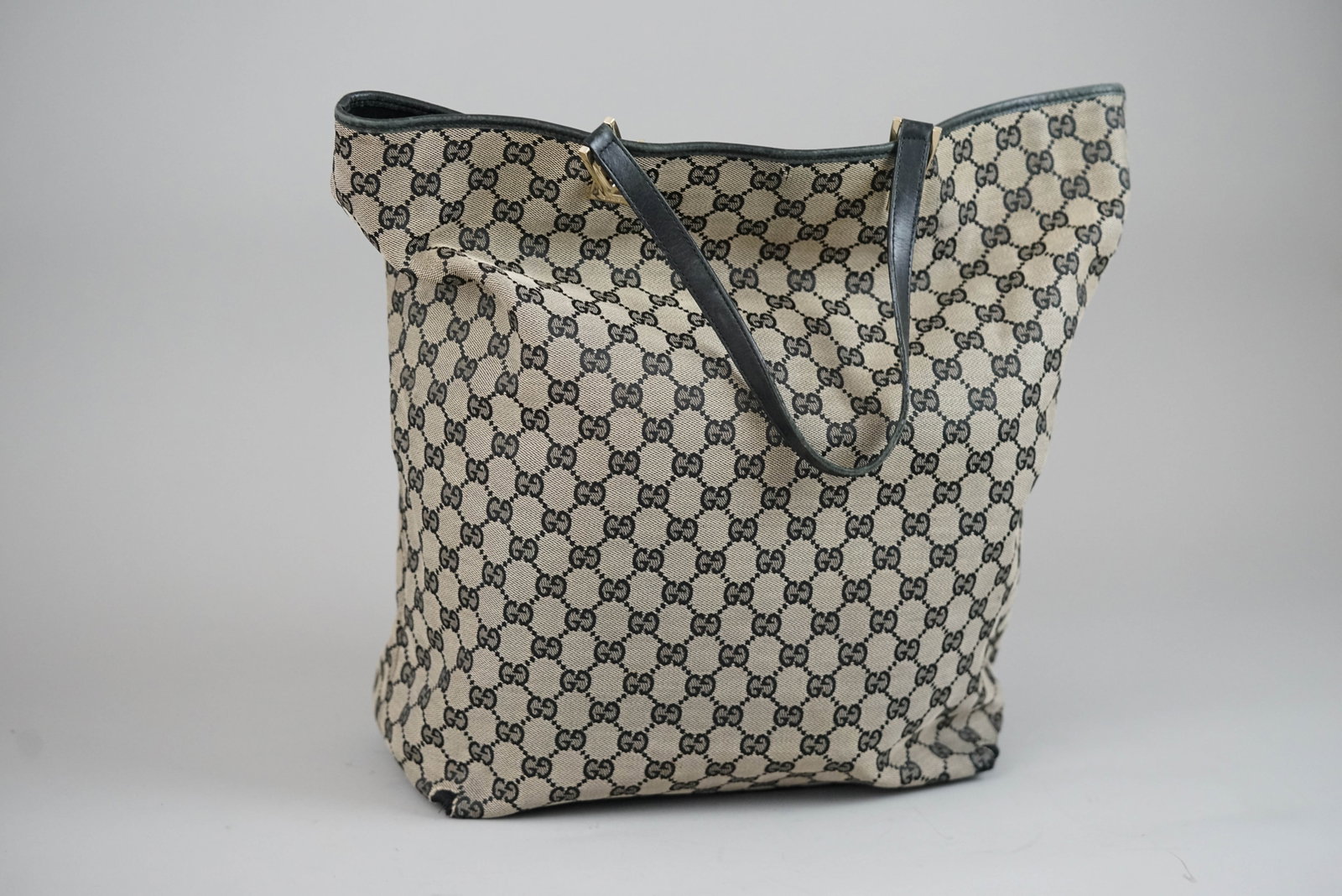 GUCCI GG CANVAS TOTE BAG 2404 TWO-TONE - 2