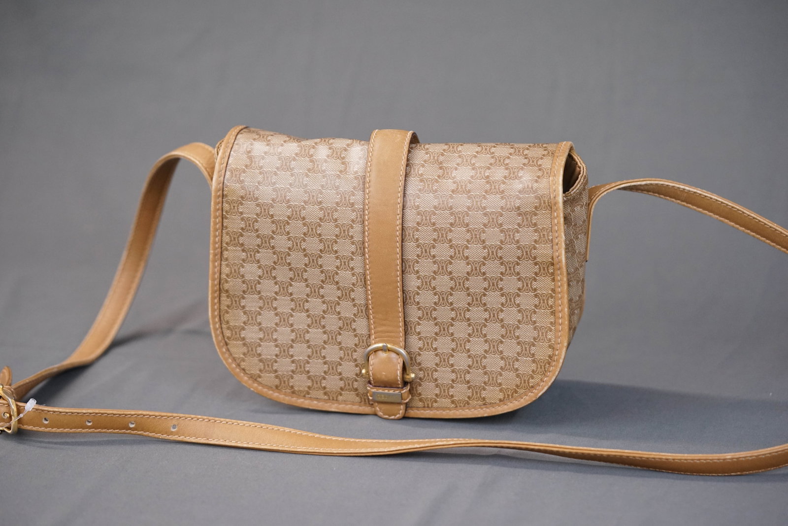 CELINE MACADAM BROWN SHOULDER BAG - 2
