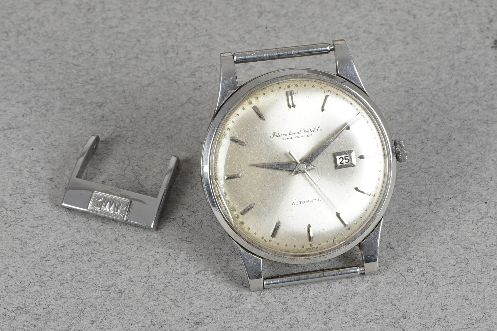 IWC SCHAFFHAUSEN AUTOMATIC DATE WRISTWATCH - 2