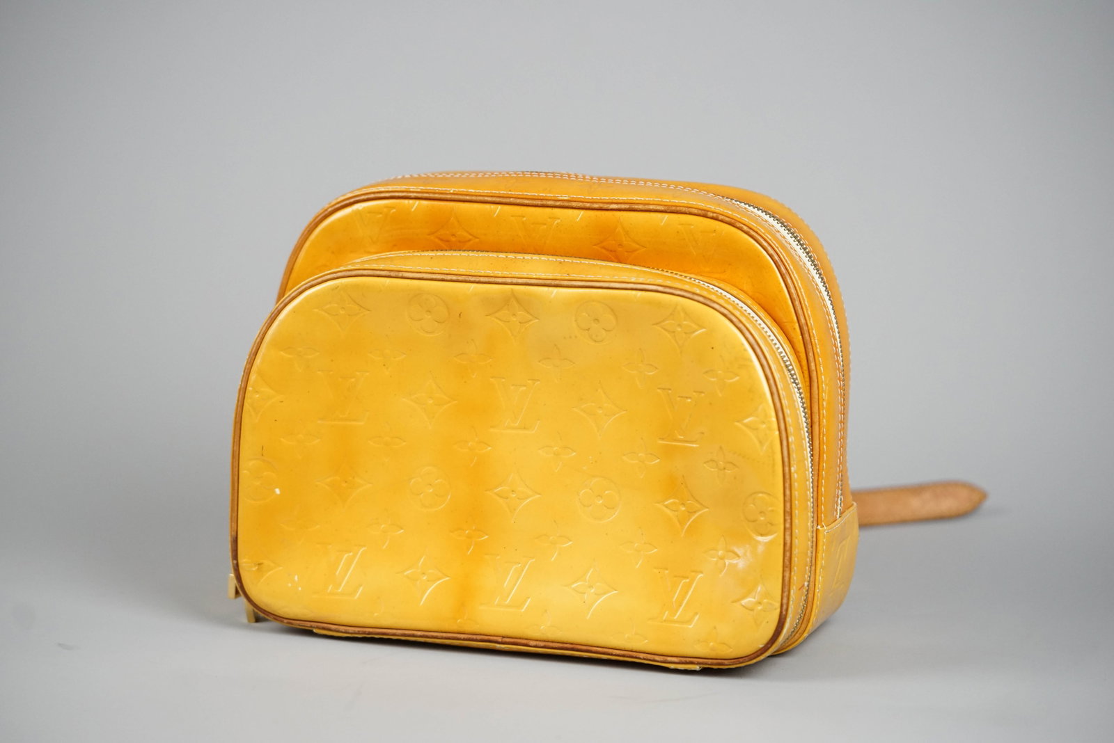 LOUIS VUITTON MONOGRAM VERNIS MARLEY BACKPACK M91039 CONDITION RANK: BC - 3