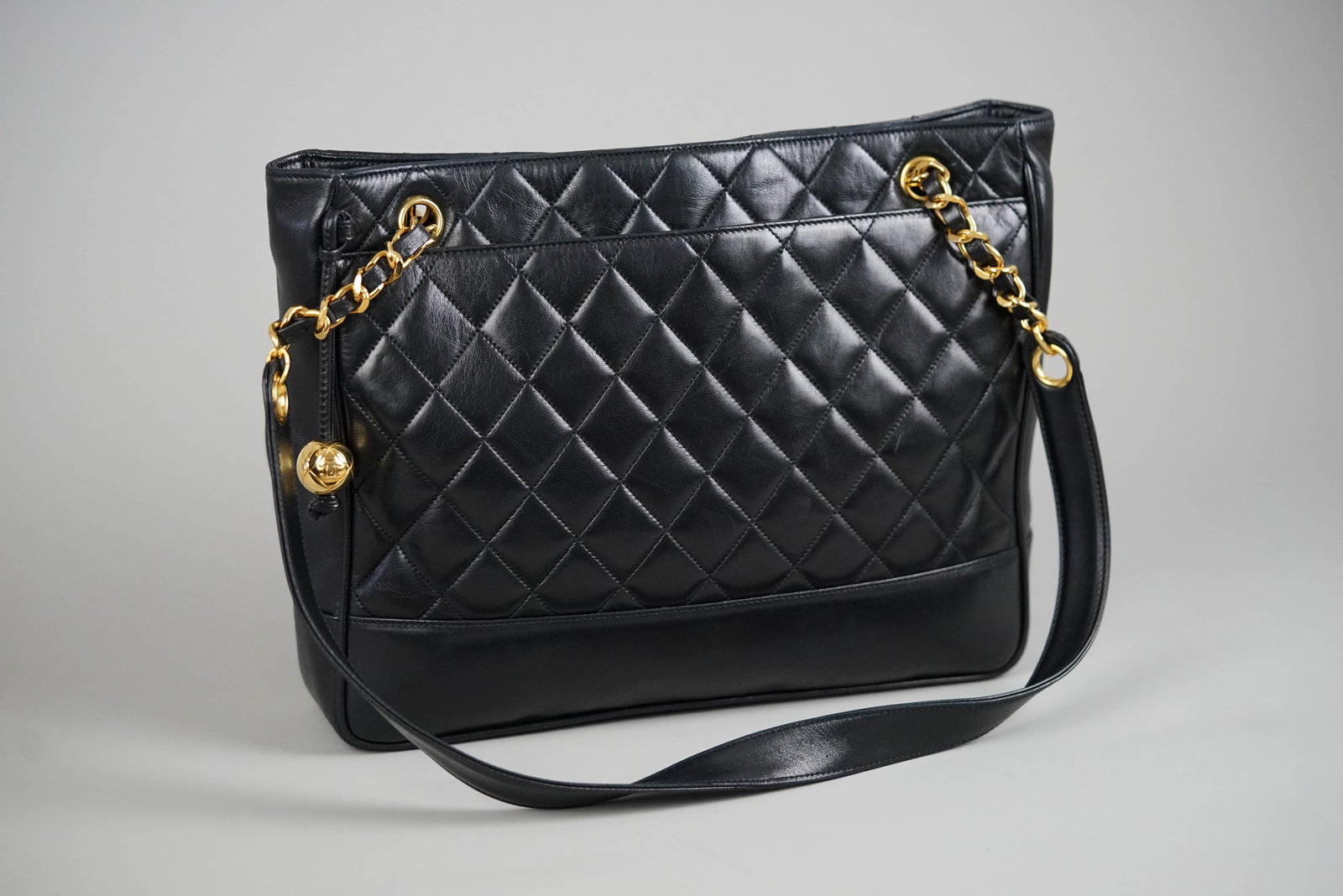 CHANEL MATELASSE CHAIN SHOULDER BAG LAMBSKIN BLACK CONDITION RANK: B - 3