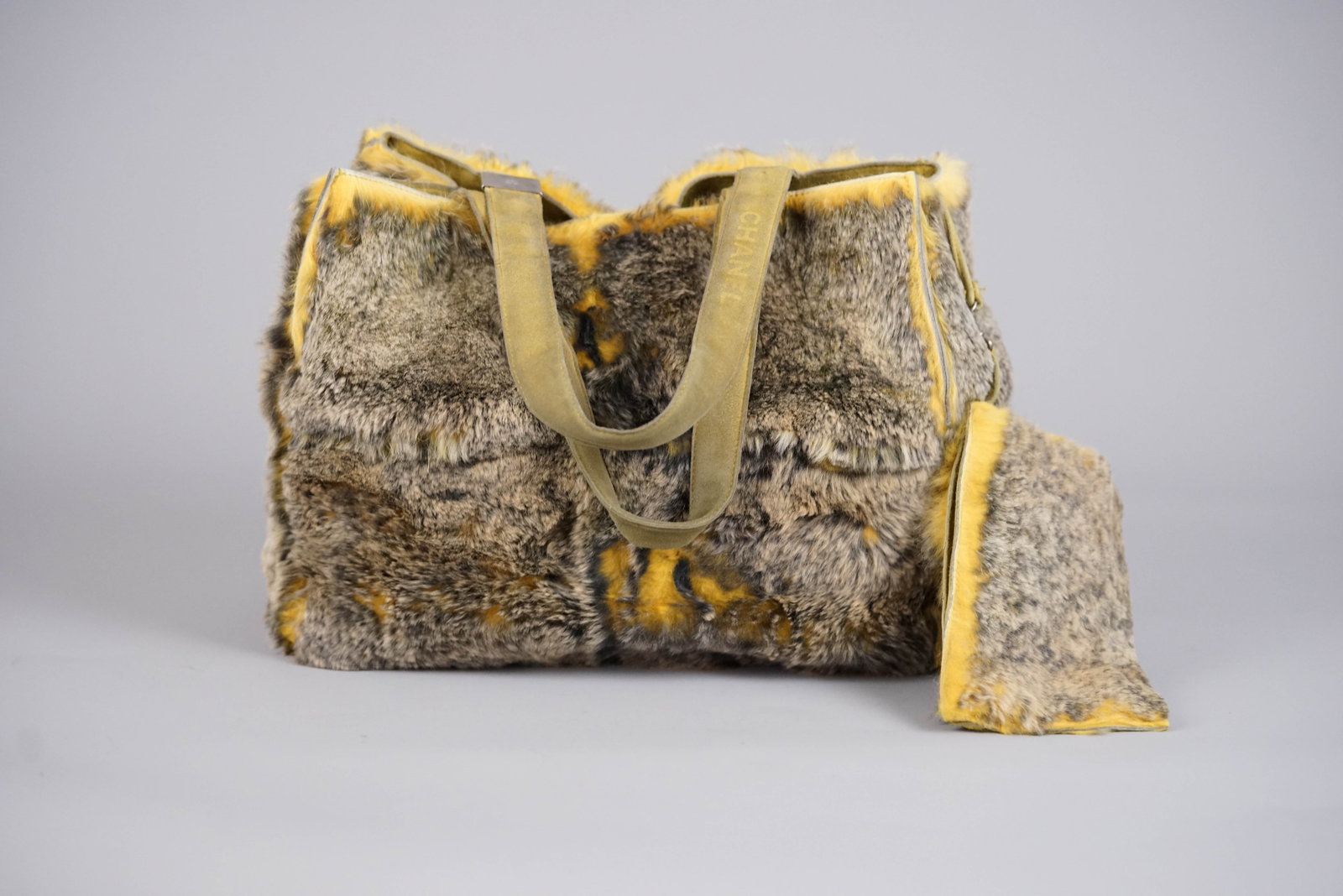 CHANEL COCO MARK FUR HANDBAG 6062435 - 7