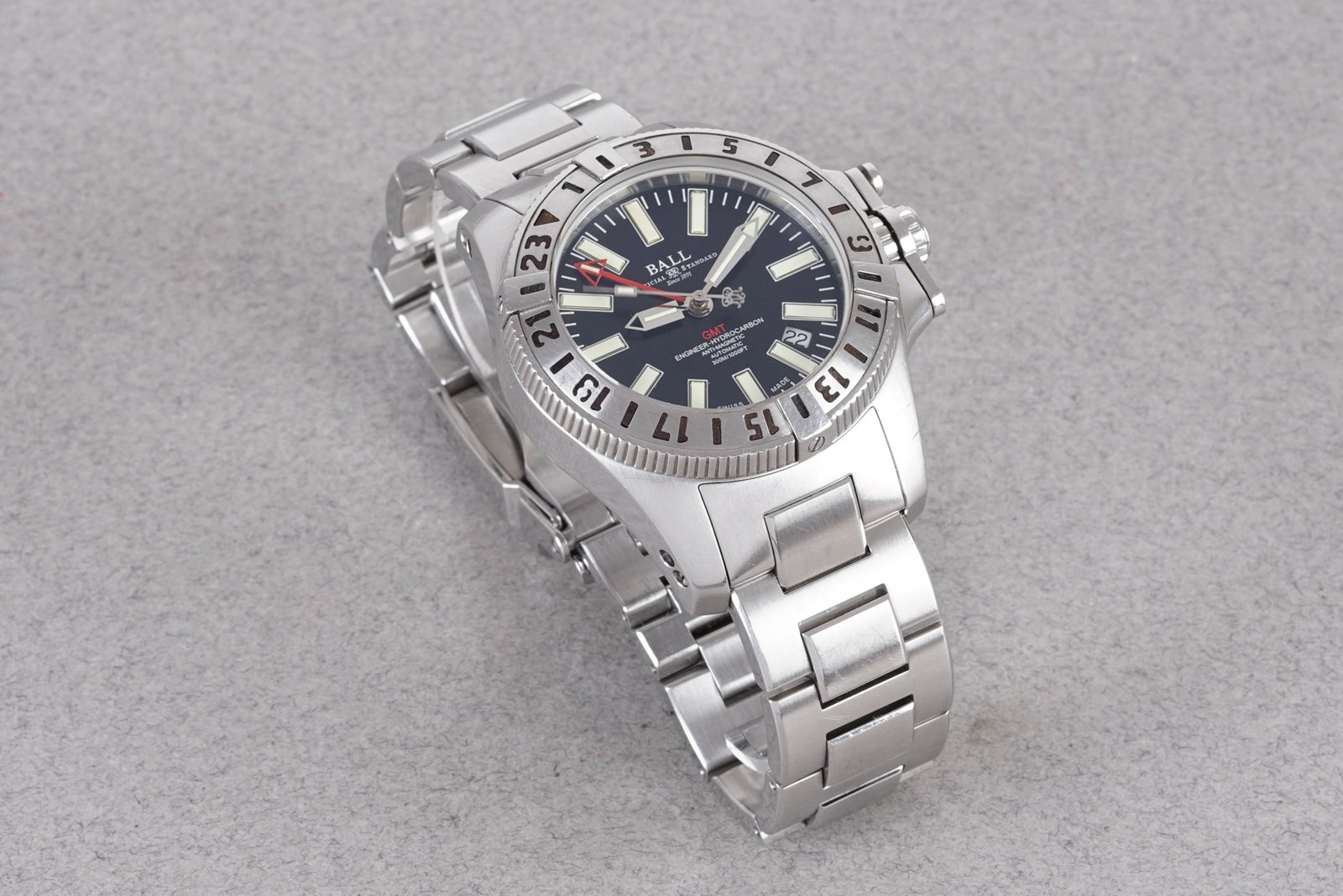 BALL GMT ENGINEER HYDROCARBON W/ BOX & PAPERS REF. DG1016A-S1J-BK CIRCA 2007 - 2