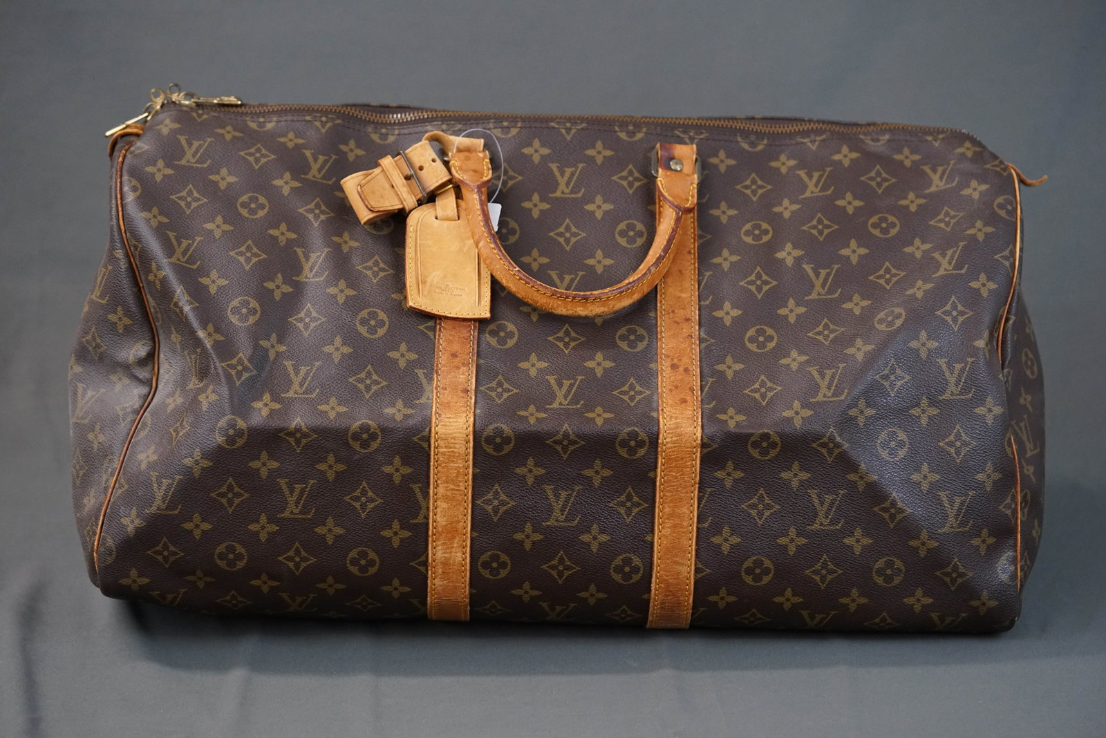 LOUIS VUITTON MONOGRAM SACSUPLE 35 HANDBAG M41626 TH8906: LOUIS VUITTON MONOGRAM SACSUPLE 35 HANDBAG M41626 TH8906, width cm, height cm, depth cm. If you have any questions regarding this lot please contact us. For further information on our auction, please