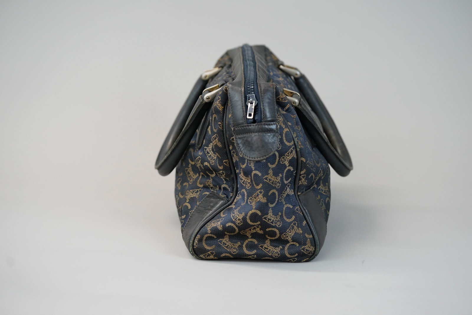 CELINE CANVAS & LEATHER HANDBAG - 8