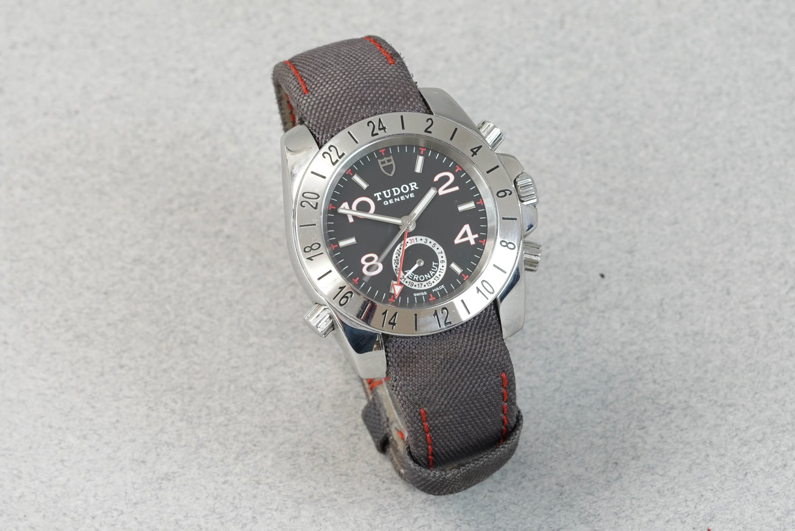 TUDOR SPORT AERONAUT W/ BOX & GUARANTEE CARD REF. 20200 CIRCA 2010 - 4