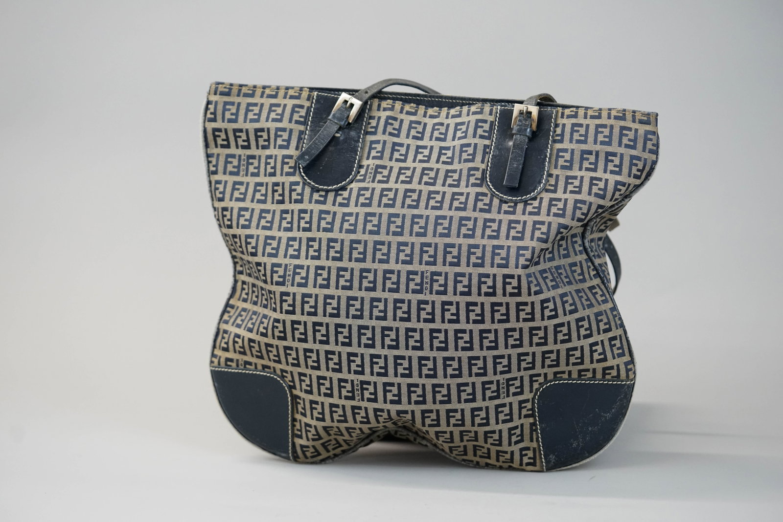 FENDI MONOGRAM BAG - 3