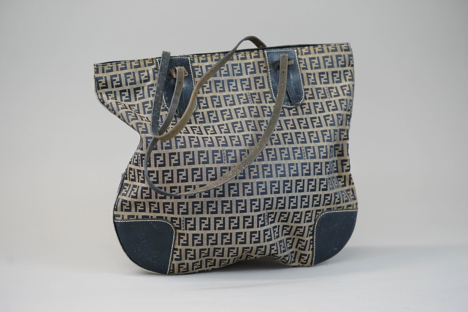 FENDI MONOGRAM BAG - 5