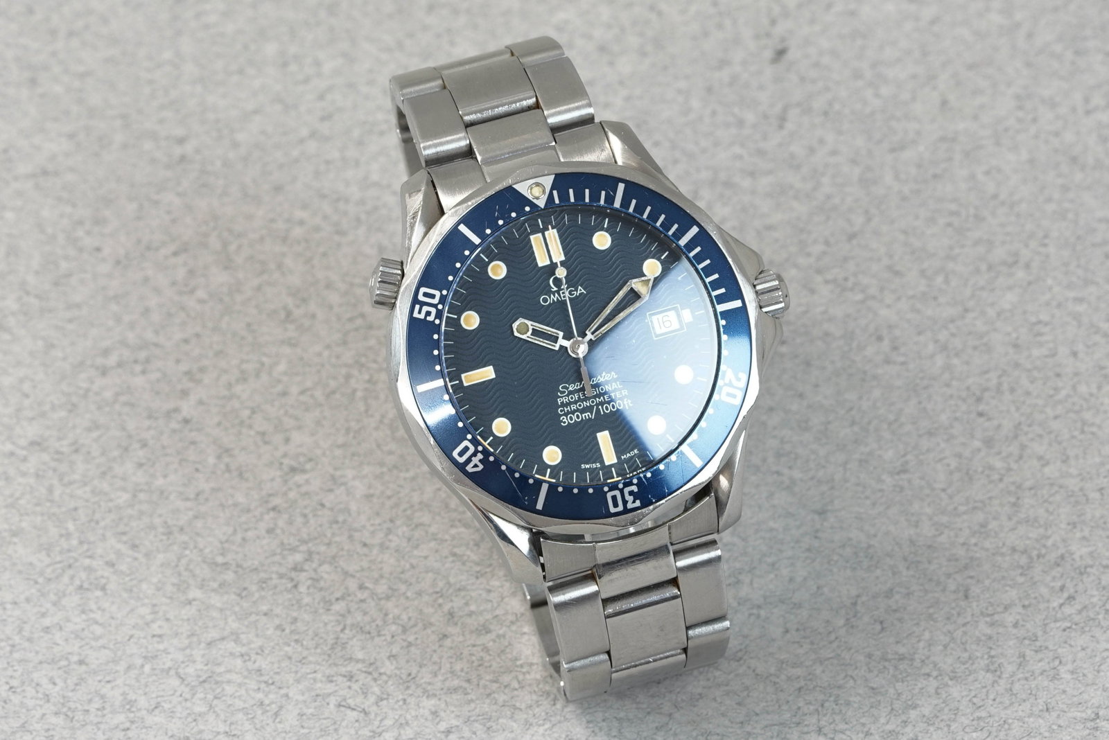 OMEGA SEAMASTER 300 PROFESSIONAL W/ BOX & BRACELET REF. 2531.80 - 4