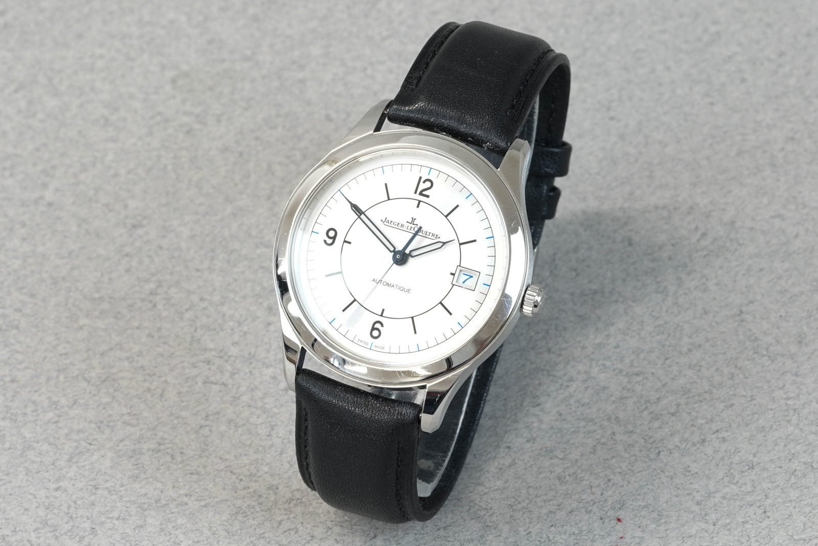 JAEGER-LECOULTRE MASTER CONTROL DATE W/ GUARANTEE PAPERS REF. Q1548530 CIRCA 2017 - 2