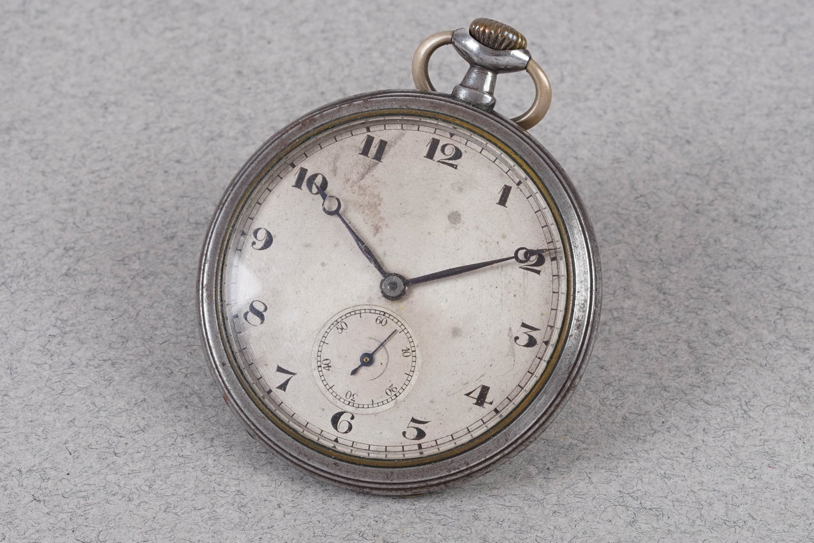 *NO RESERVE* VINTAGE SWISS POCKET WATCH (1 of 4)