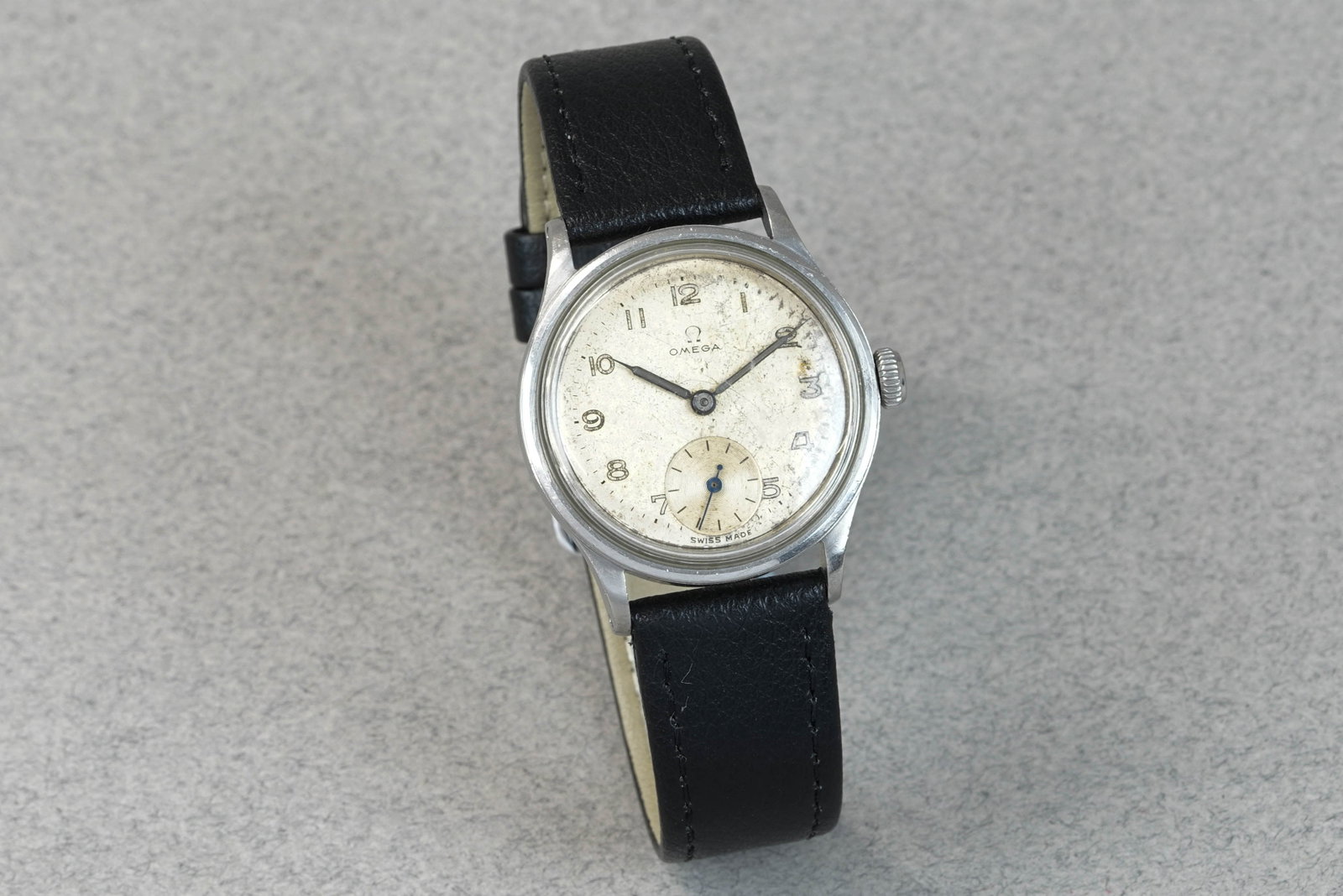OMEGA MILITARY STYLE WRISTWATCH - 2
