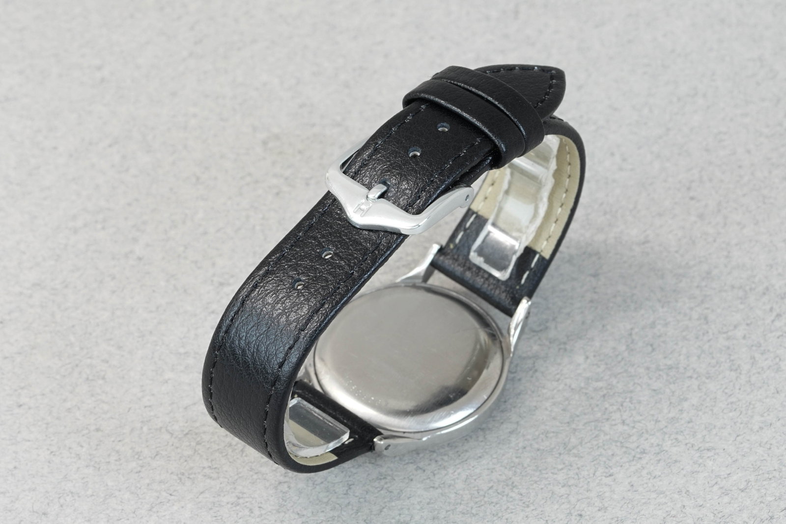 OMEGA MILITARY STYLE WRISTWATCH - 3