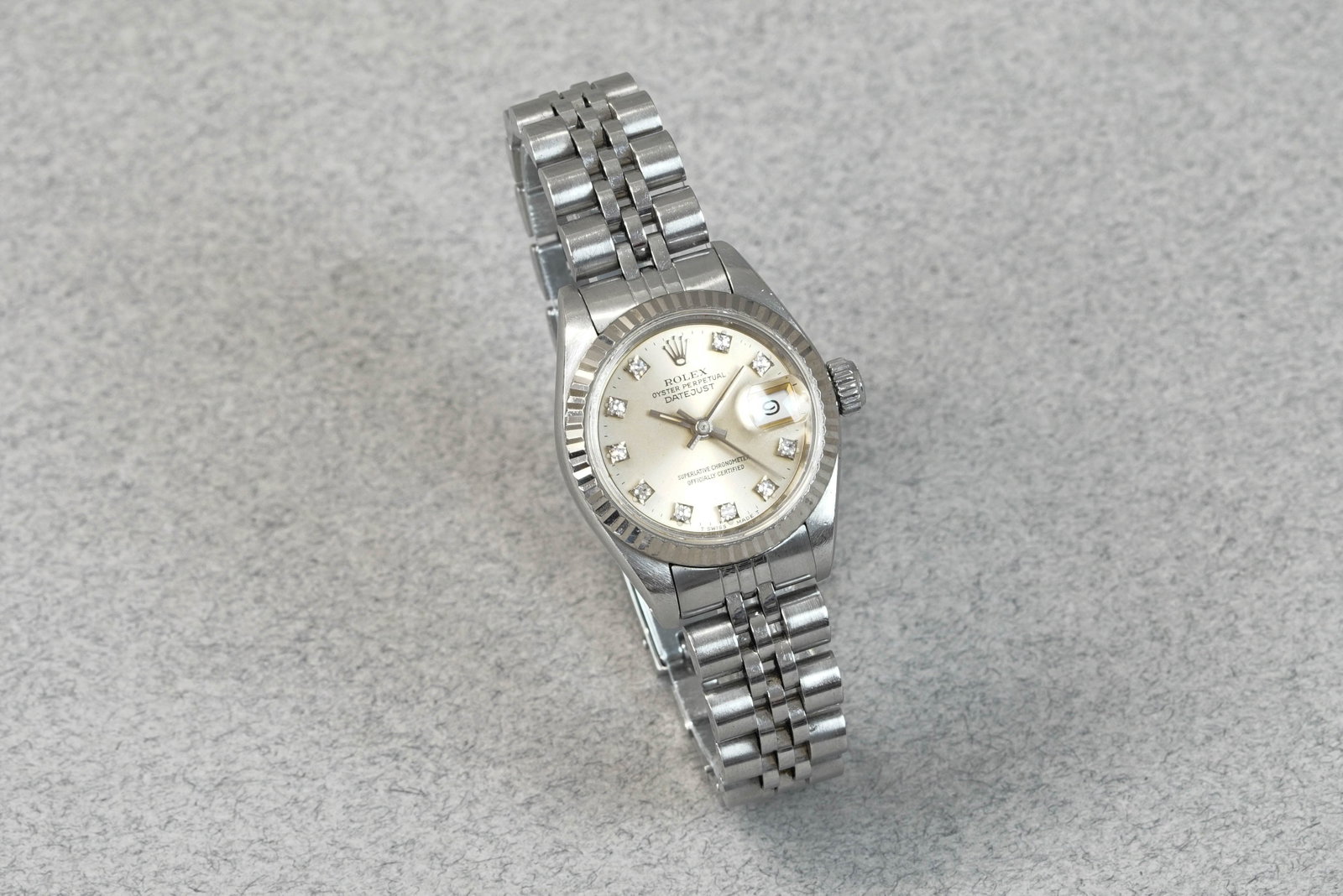 ROLEX OYSTER PERPETUAL DATEJUST DIAMOND SET DIAL REF. 69174G CIRCA 1990 - 3