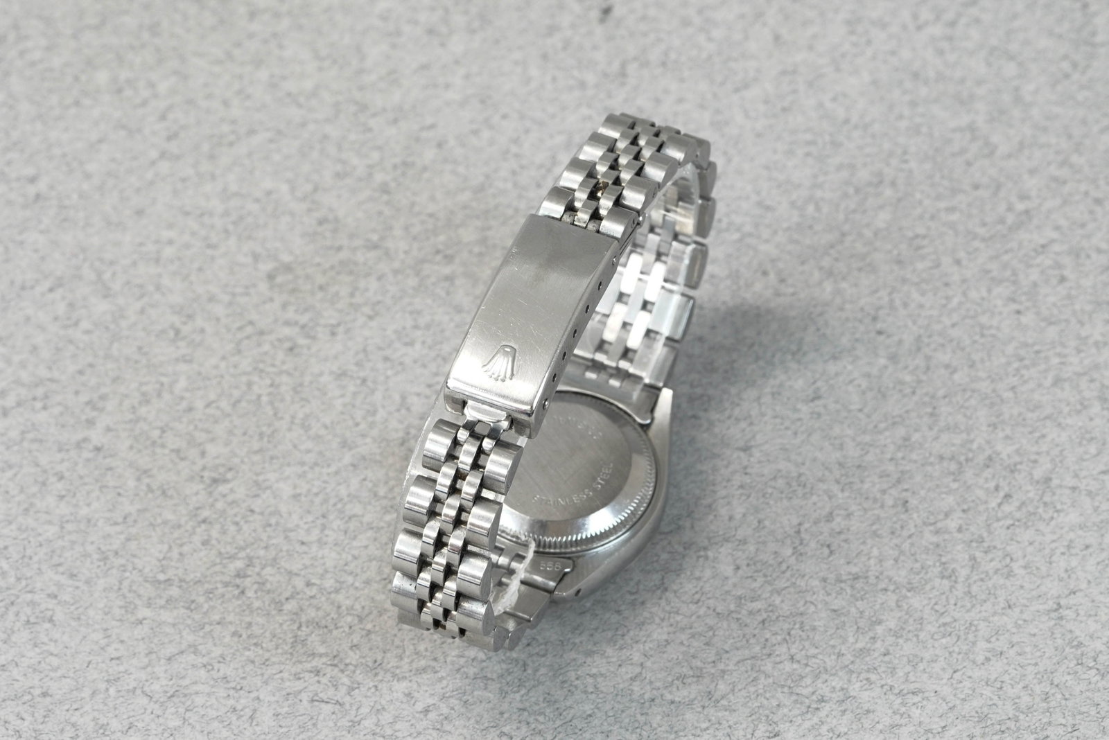ROLEX OYSTER PERPETUAL DATEJUST DIAMOND SET DIAL REF. 69174G CIRCA 1990 - 4