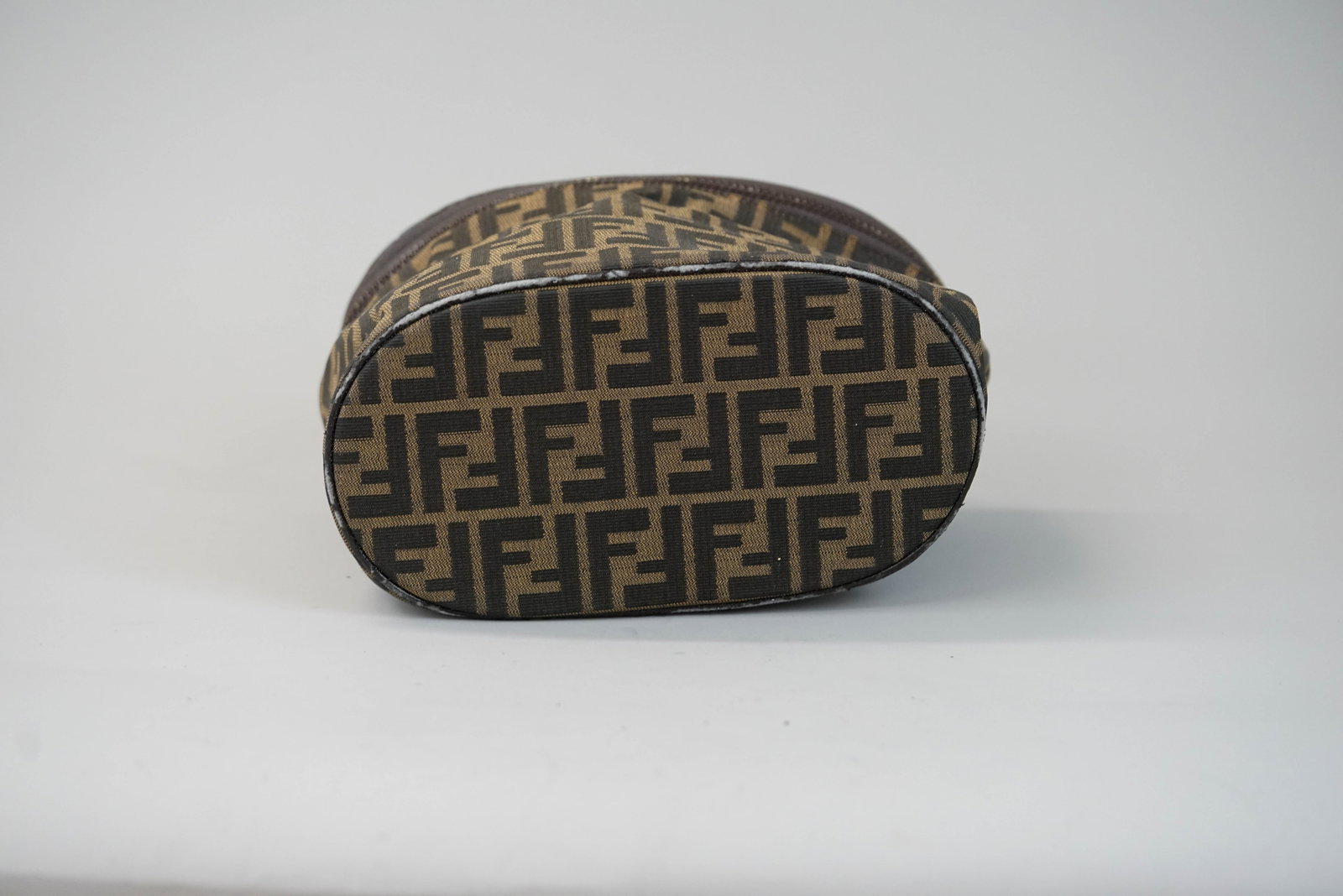 FENDI OCCASIONAL MAKE UP BAG - 8