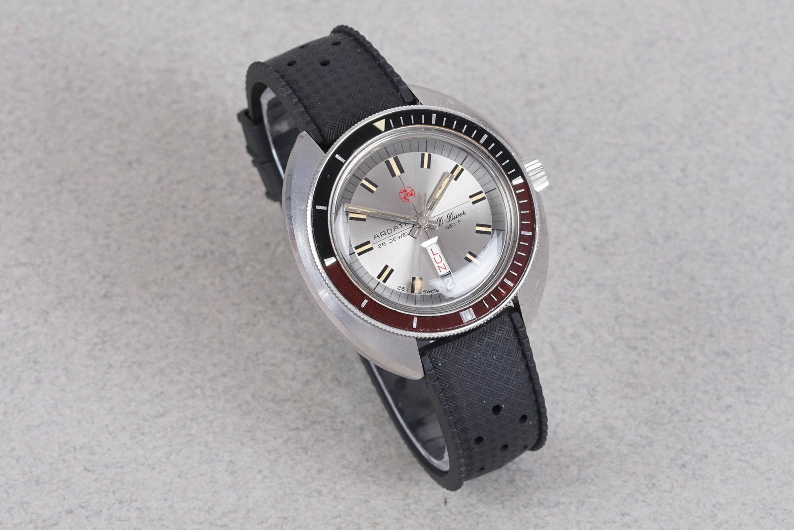 ADARTH D-DIVER 660FT DAY DATE WRISTWATCH - 2