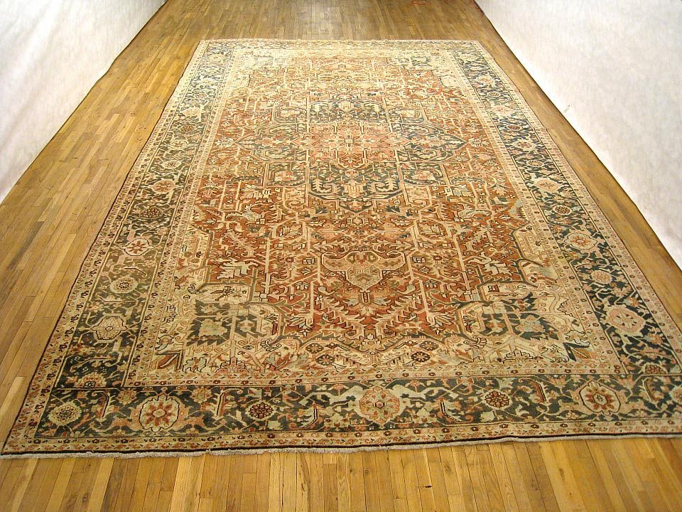 Vintage Persian Heriz Rug 18'5" H x 11'7" W - 2
