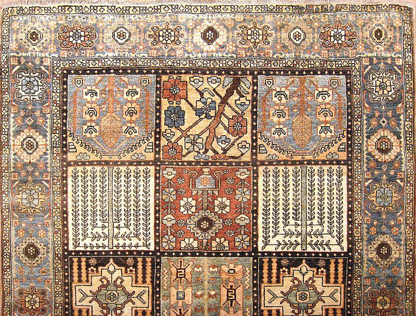 Antique Persian Baktiari Rug 6'10" H x 5'0" W - 4