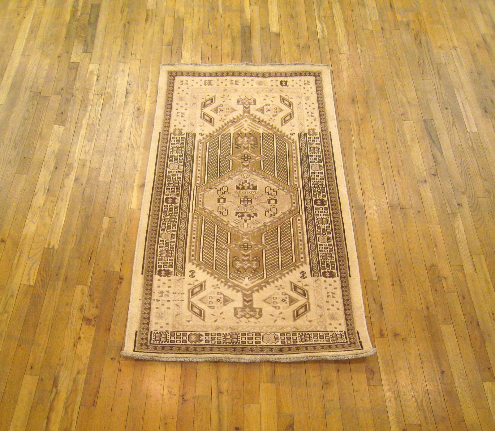 Vintage Persian Hamadan Rug 5'4" H x 3'2" W - 2