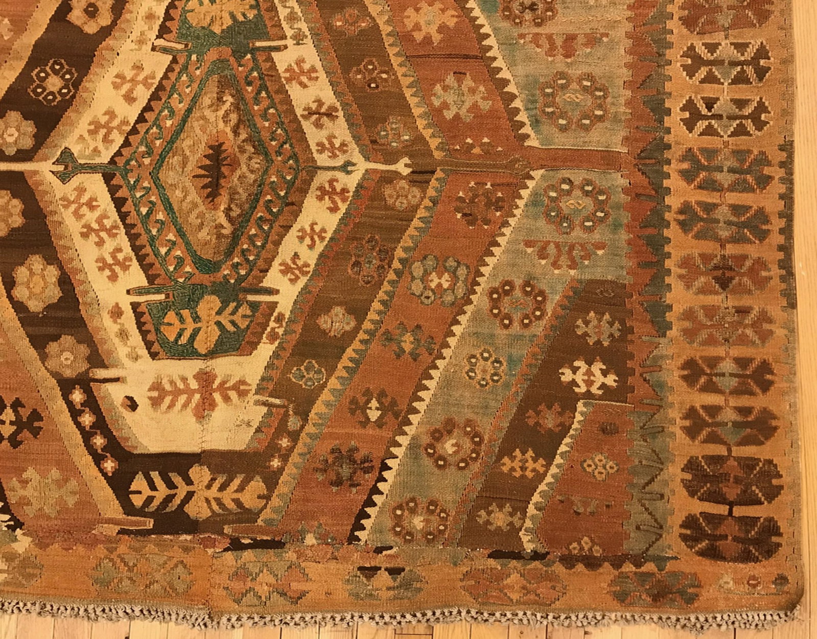 Vintage Turkish Kilim Rug 9'5" H x 6'2" W - 4
