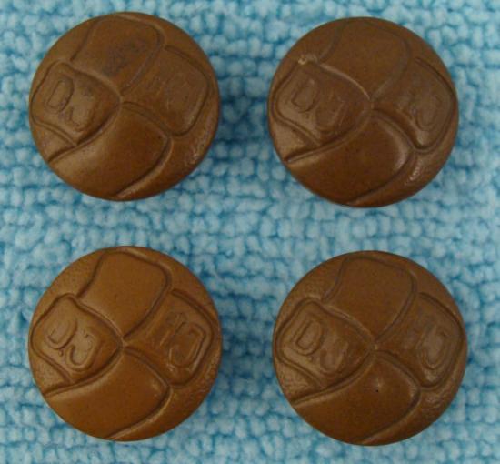 4) ORIGINAL HJ/DJ WWII GERMAN YOUTH UNIFORM BUTTONS: OFFERED HERE ARE HARD TO COME BY SET OF 4 HITLER YOUTH OR GERMAN YOUTH BROWN UNIFORM BUTTONS. ON THE FRONT THEY ARE MARKED: HJ DJ. THEY ARE ORIGINALS WITH THE MAKER'S MARK O
