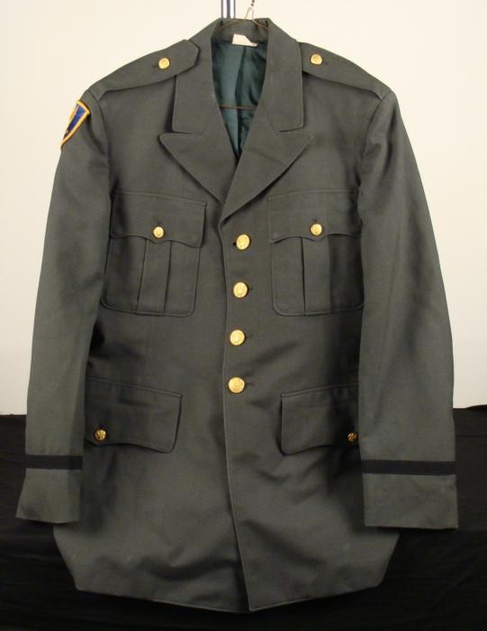Korean War Army Enlisted Mans Uniform Jacket w/ Patch: This is a fine Korean War era US Army Enlisted Man's wool serge coat. Patches: One at right shoulder Size: 39 R, marked on the collar tag Spec tag: Class 3 EM AG-44, DSA 100, 1957 Condition: very good