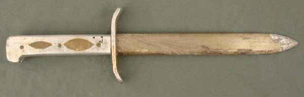 NICE WWII (?) MILITARY SURVIVAL KNIFE-13 ALUMINUM GRIP: NICE MILITARY SURVIVAL KNIFE, POSSIBLY WW II ERA. HAS A WELL MADE ALUMINUM ALLOY GRIP. 13 1/4" OVERALL LENGTH, 8 1/4" BLADE. INLAYS IN GRIP AND SPEAR TIP BLADE. SOME PRESERVATIVE SHELLAC ON PLAY-EASIL