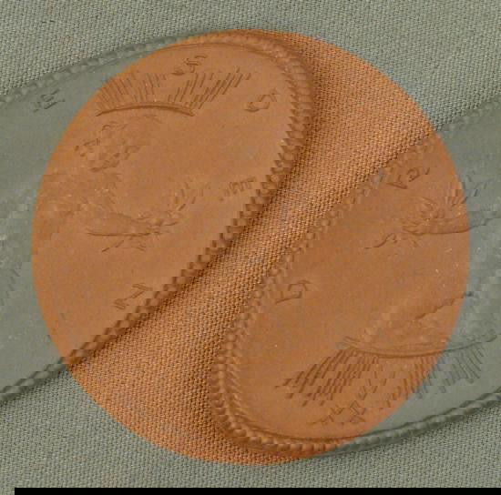 1922 GERMAN WORKERS DAY MEDALLION from DRESDEN: OFFERED HERE IS A GREAT LOOKING POTTERY COMPOSITE MADE MEDALLION. ON THE FRONT IT READS "YEAR OF THE WORKER"- 1922 AND SHOWSA PIECE OF POTTERY AND A KILN FIRE. ON