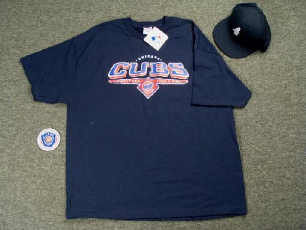CHICAGO CUBS MLB Hat Shirt Size 2XL Button 3 Pc Lot: Shown here is an awesome 3 piece lot of Chicago Cubs items. The Cubs are in first place right now, so don't miss out on this great bargain! Included in this lot: Genuine Merchandise Dark Navy Blue T-s