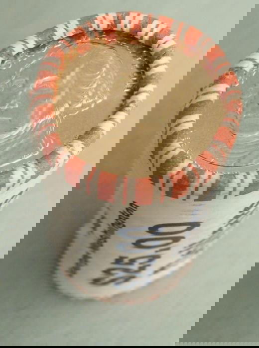 Roll Bank Wrap UNC 2007D Washington Presidential Dollar: 1 Roll of original Bank Wrapped 2007-D Washington Presidential DollarsGrade: UncirculatedRoll you receive may be slightly different from the one shown