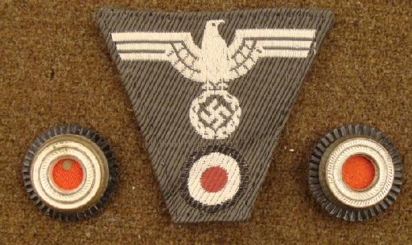 2 NAZI VISOR COCKADES & M43 CAP EAGLE & COCKADE ON WOOL: TWO ORIGINAL NAZI VISOR COCKADES & M43 CAP EAGLE & COCKADE ON WOOL THREE GREAT ORIGINAL HAT PIEVES FOR NAZI VISOR AND CAP. -EARLY COCKADES HAVE SOME MOTH DAMAGE TO RED WOOL CENTERS -HAVE ALL P