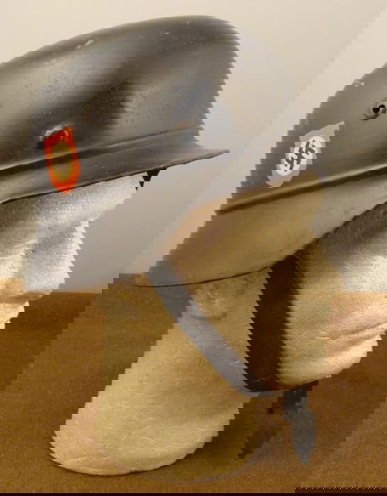 ORIG NAZI DOUBLE DECAL POLICE HELMET LINER CHINSTRAP: HERE WE HAVE AN OUTSTANDING 100% ORIGINAL NAZI DOUBLE DECAL POLICE HELMET WITH COMPLETE LINER,CHINSTRAP-ID'D. ONE OF OUR BEST OFFERINGS AND GUARANTEED ORIGINAL. IT WAS A RECENT VET PURCHAS