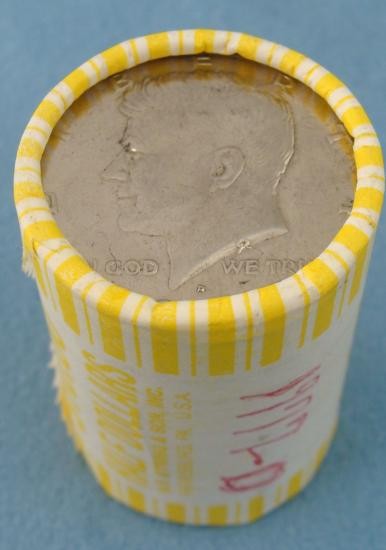 1 Bank Wrapper Roll 1977-D Kennedy Halves Half Dollars: 1 Bank Wrapper Roll 1977-D Kennedy Halves, 20 coins total Coins pictured may be different from the ones you receive)