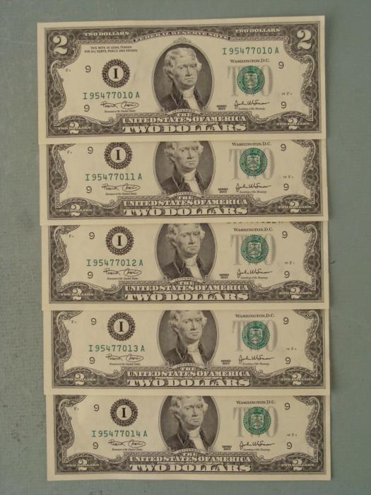 5 Consec # 2003 $2 Notes I Mint Minneapolis Bills CU: (5) 2003 $2 Notes, all with consecutive serial numbersMint mark: I (Minneapolis) Grade: Crisp UncirculatedDetails: Some with ink smudge